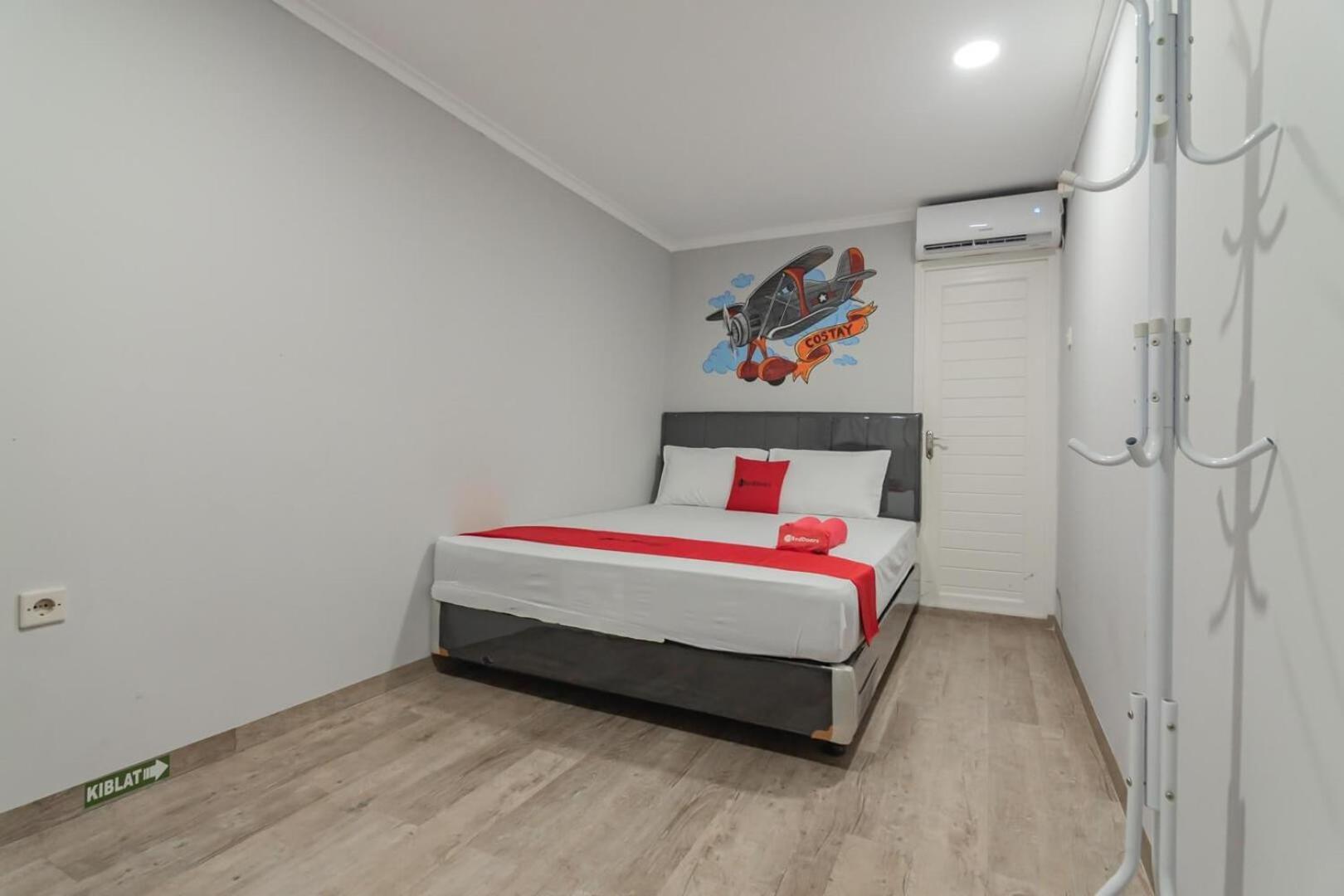 Reddoorz Plus Near Lembang Park & Zoo Esterno foto