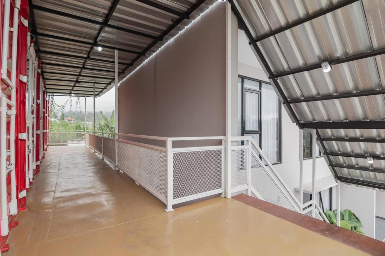 Reddoorz Plus Near Lembang Park & Zoo Esterno foto